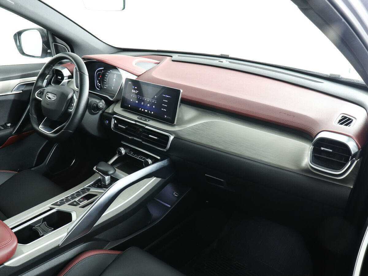 Geely Coolray с пробегом — 2022 год. Фото: #9