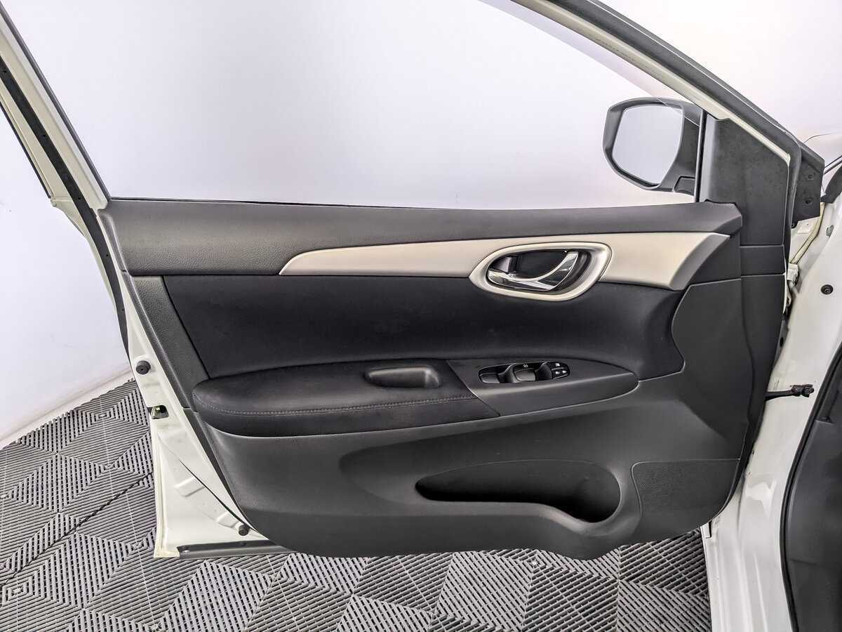 Nissan Sentra с пробегом — 2015 год. Фото: #14