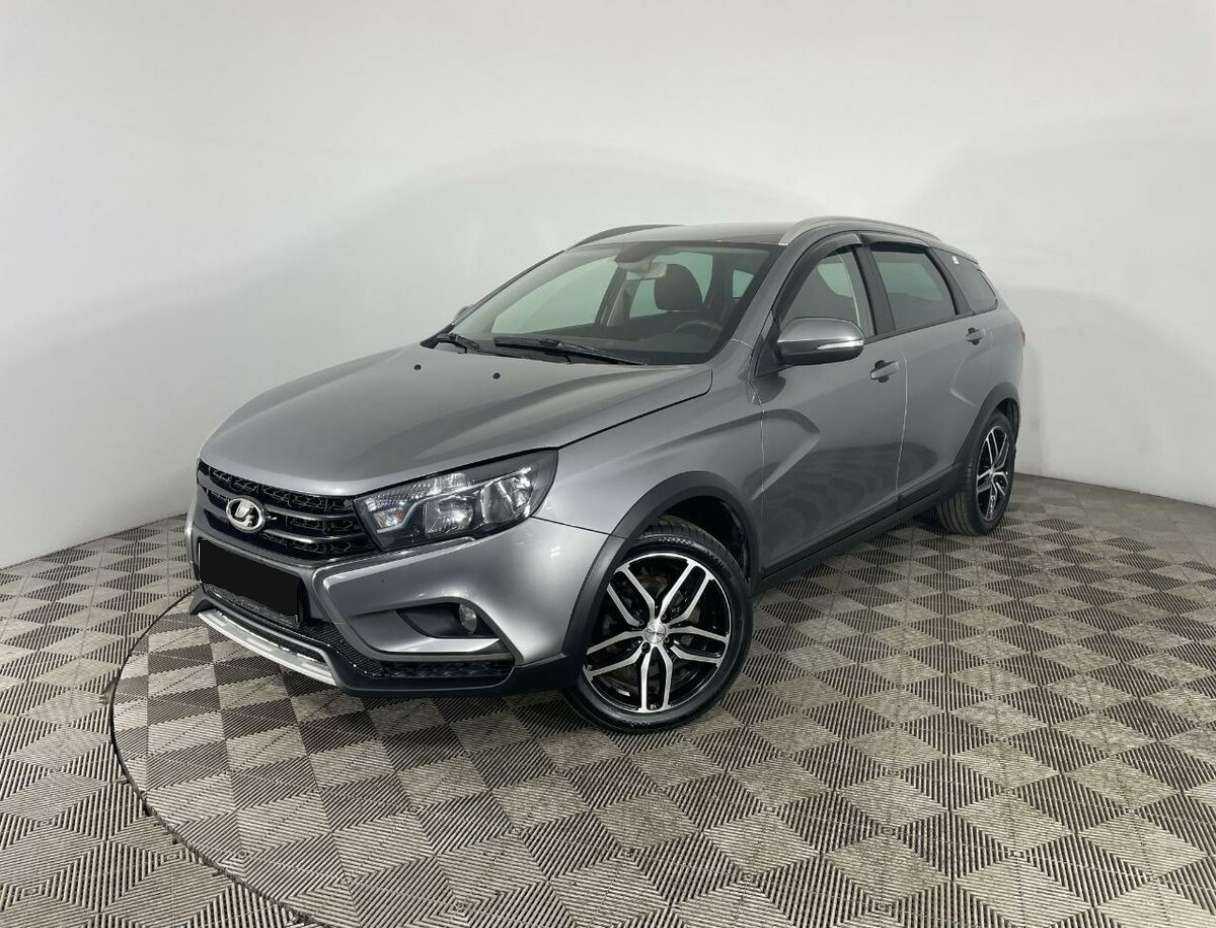 Lada (ВАЗ) Vesta с пробегом — 2018 год. Посмотреть фото