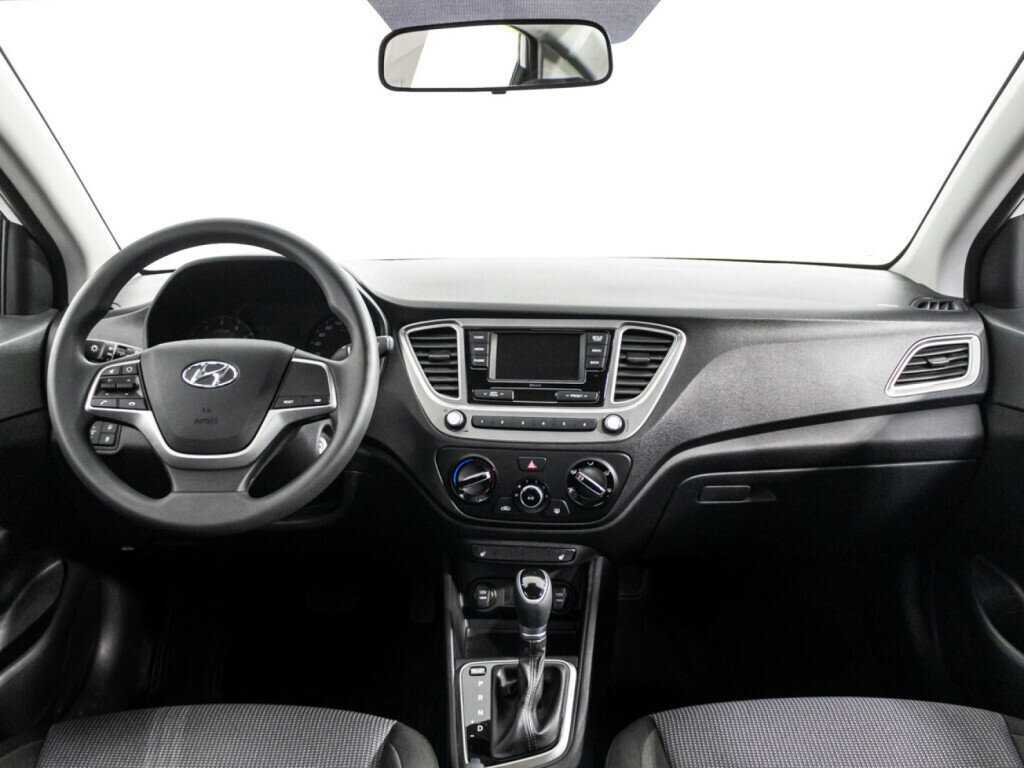 Hyundai Solaris с пробегом — 2021 год. Фото: #12