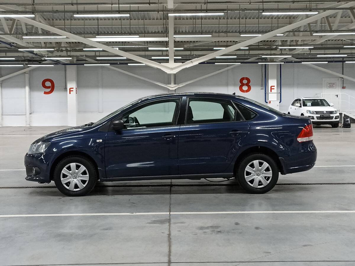 Volkswagen Polo с пробегом — 2015 год. Фото: #7