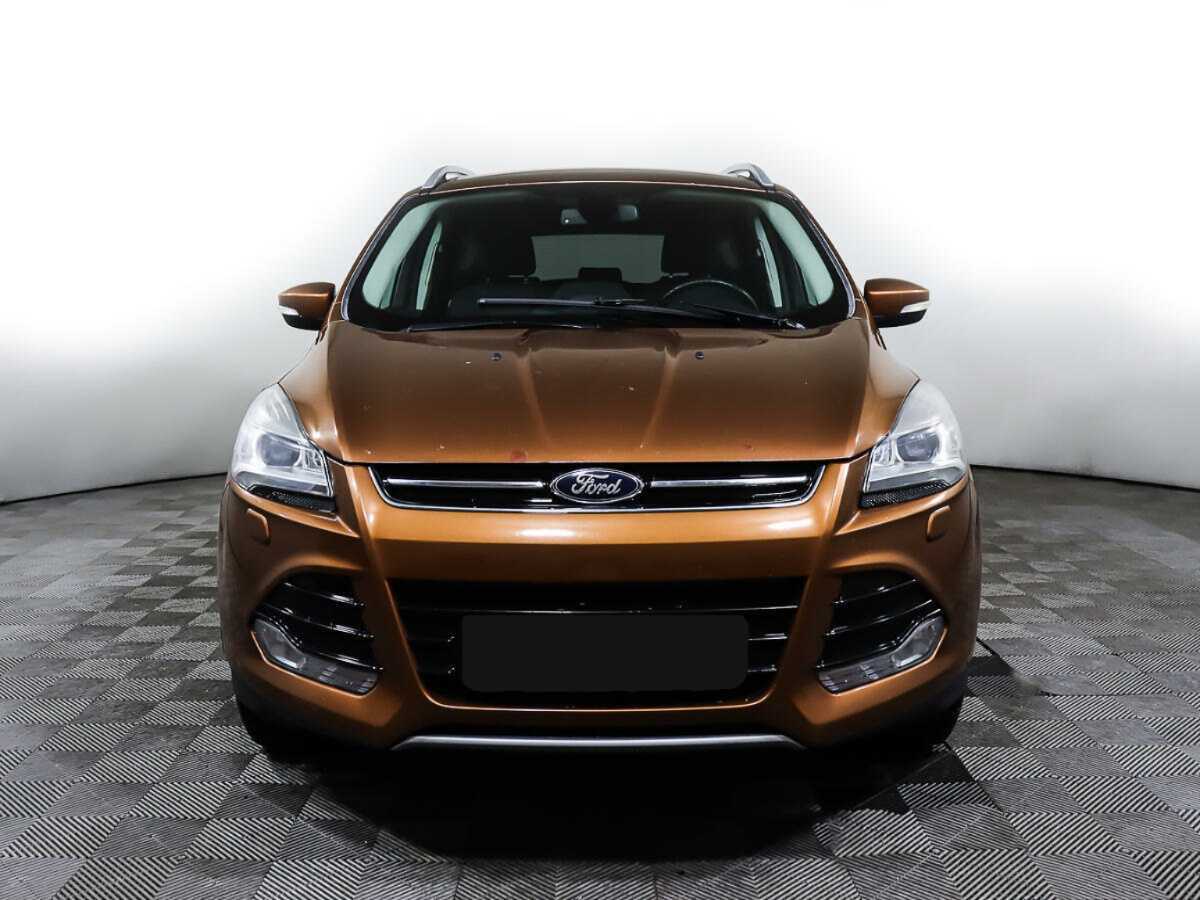 Ford Kuga с пробегом — 2014 год. Фото: #0