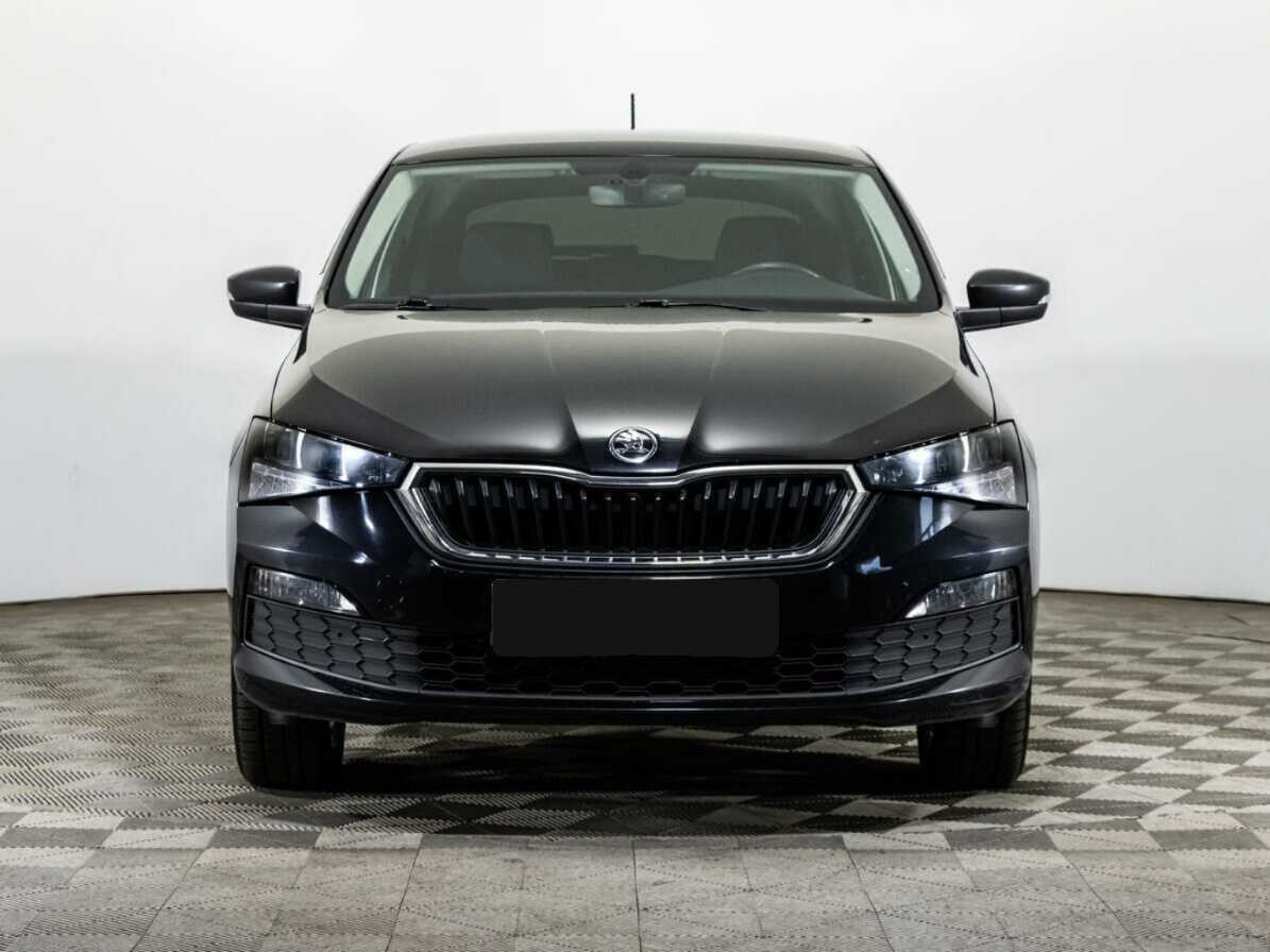 Skoda Rapid с пробегом — 2021 год. Фото: #1