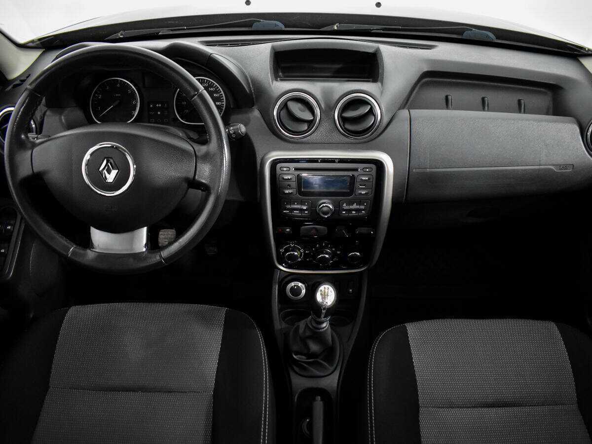 Renault Duster с пробегом — 2014 год. Фото: #9