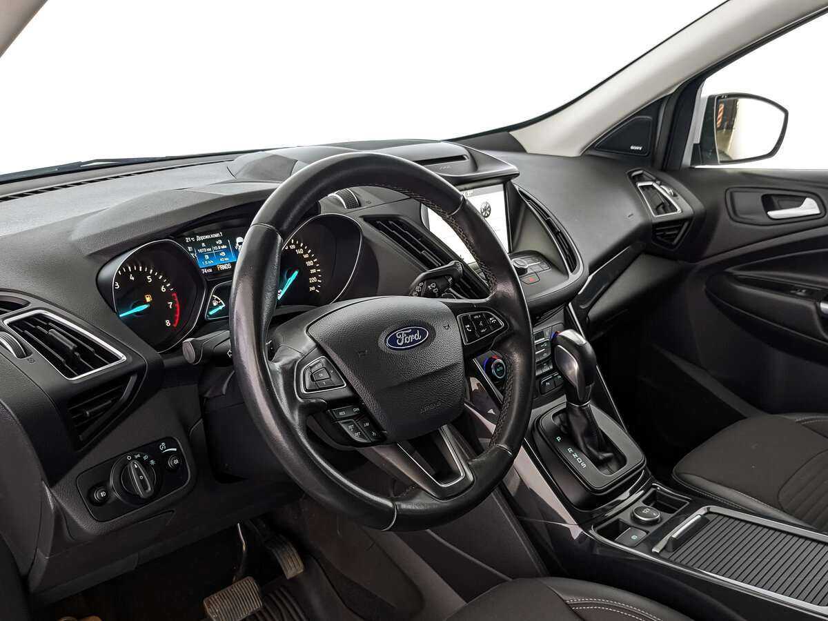 Ford Kuga с пробегом — 2018 год. Фото: #10
