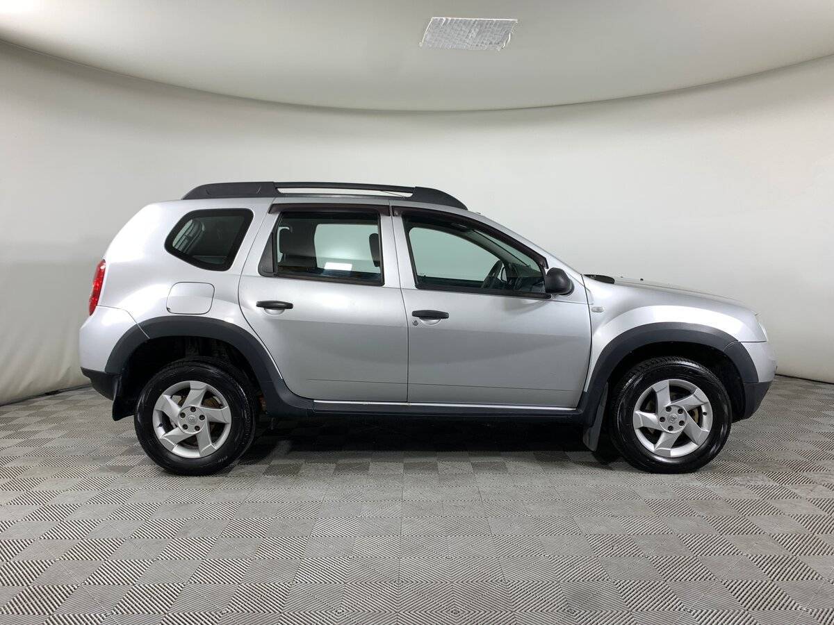 Renault Duster с пробегом — 2013 год. Фото: #3