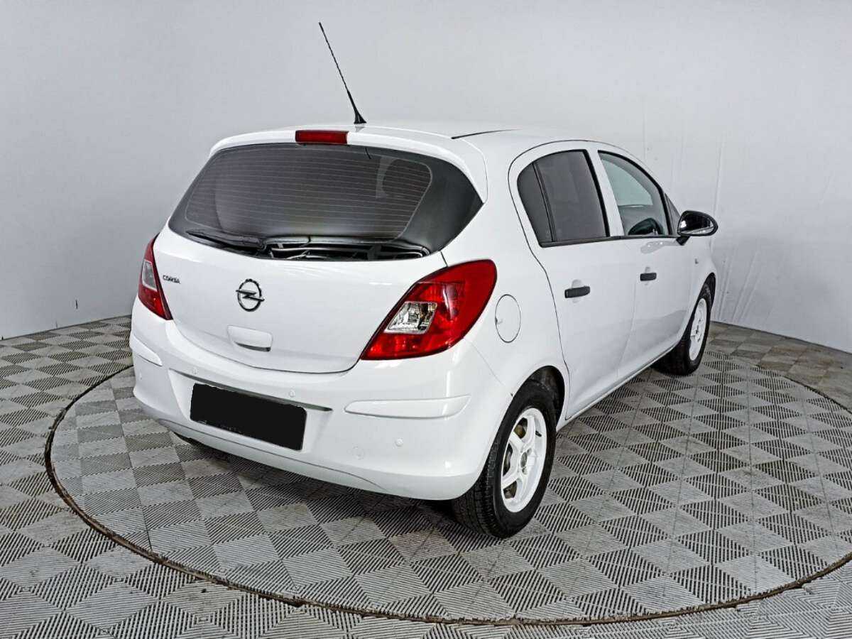 Opel Corsa с пробегом — 2013 год. Фото: #4