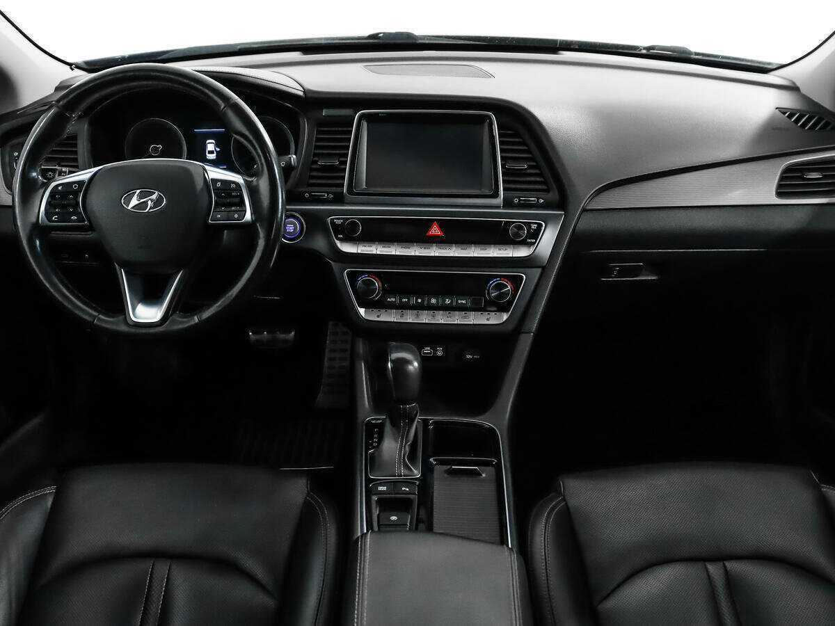 Hyundai Sonata с пробегом — 2017 год. Фото: #13