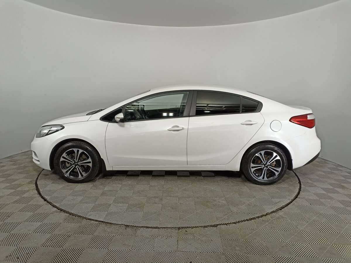 Kia Cerato с пробегом — 2016 год. Фото: #7