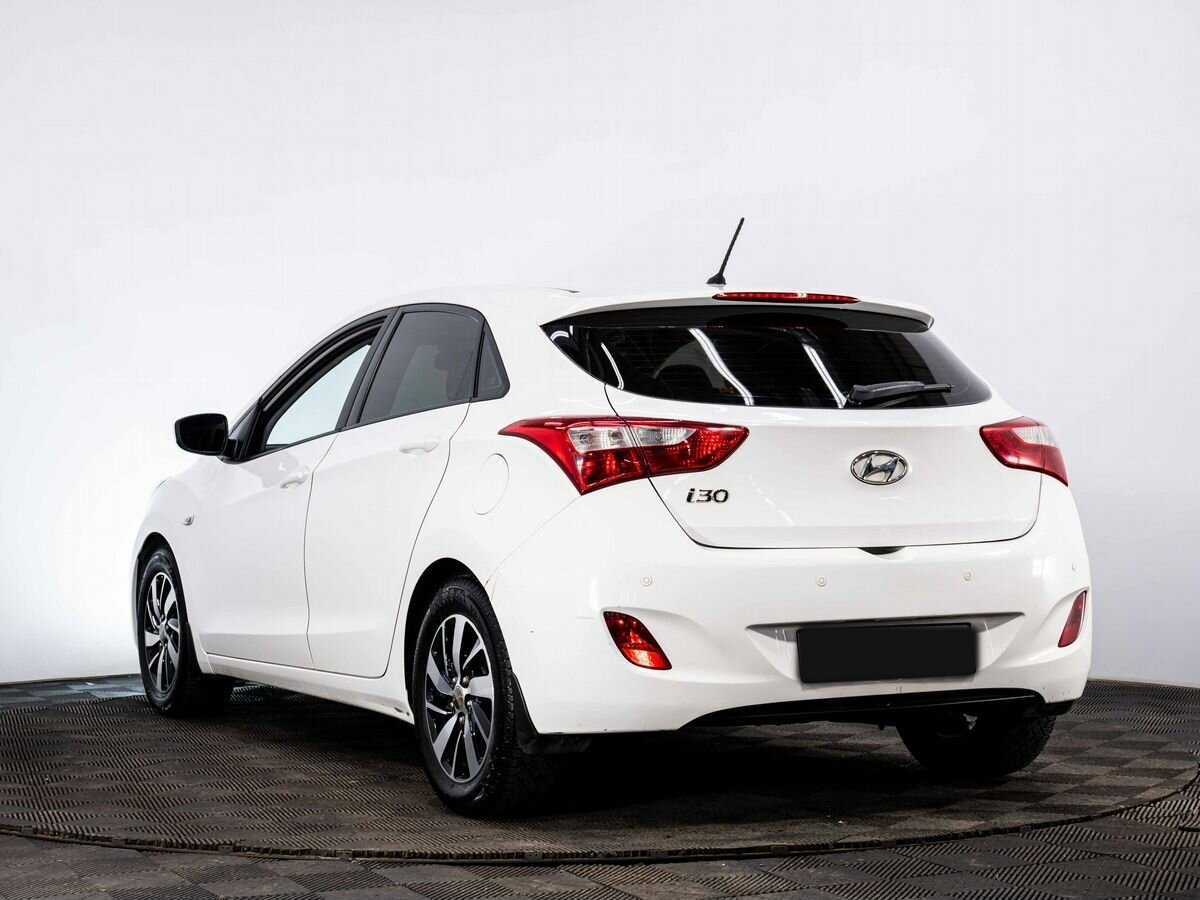 Hyundai i30 с пробегом — 2013 год. Фото: #3
