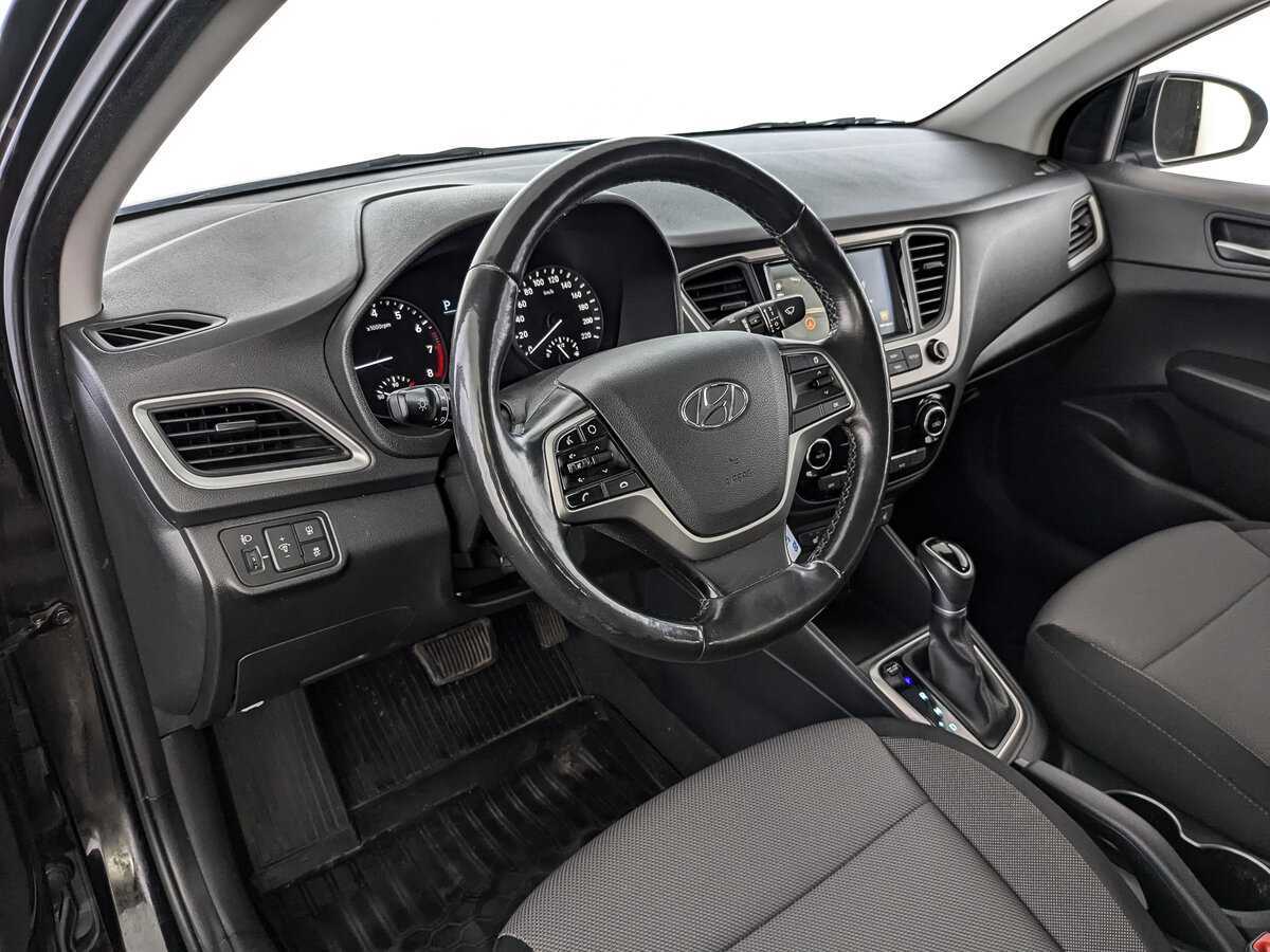 Hyundai Solaris с пробегом — 2018 год. Фото: #10