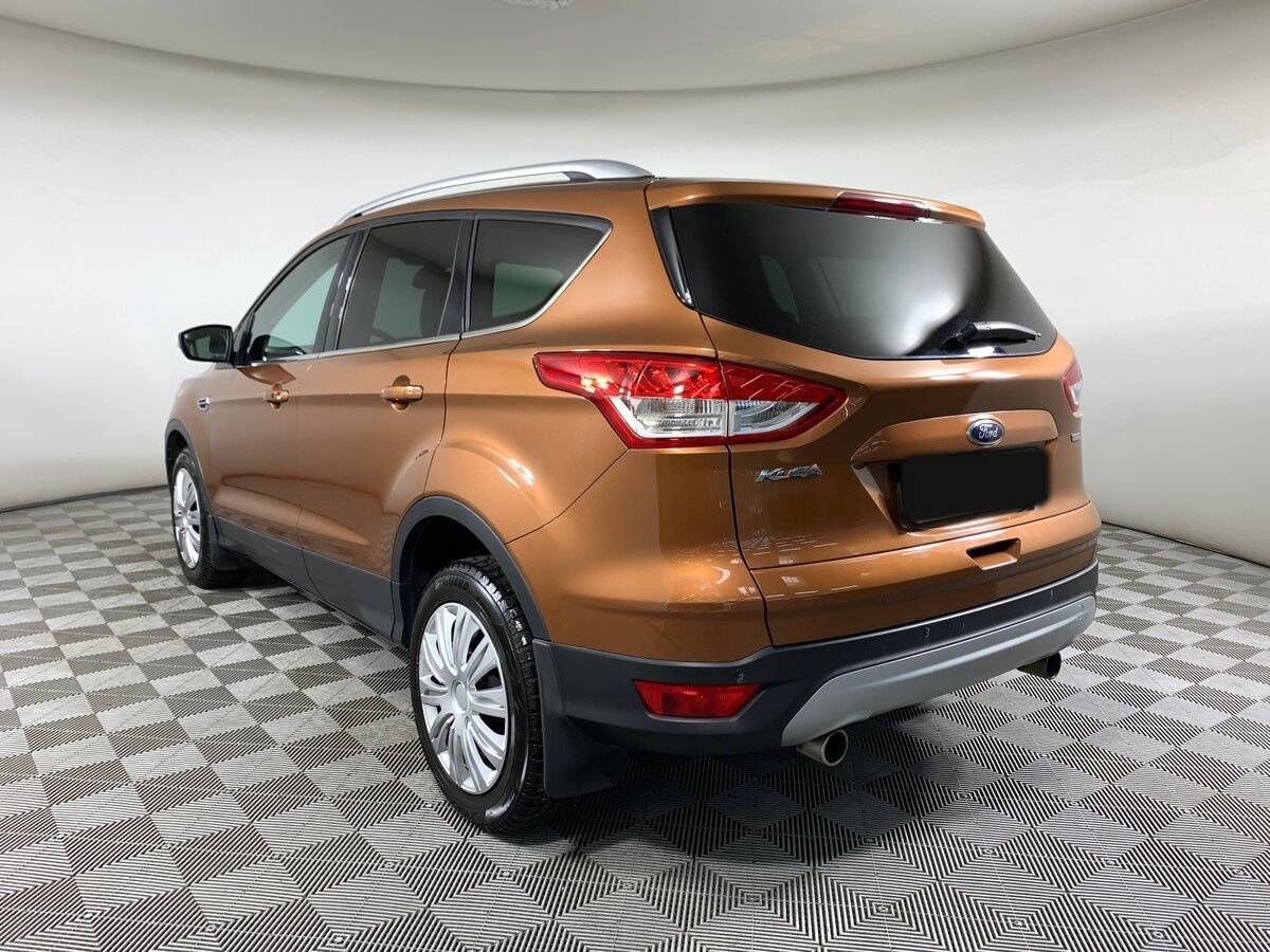 Ford Kuga с пробегом — 2014 год. Фото: #6