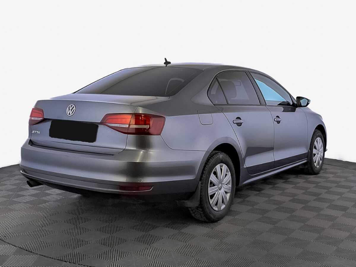 Volkswagen Jetta с пробегом — 2016 год. Фото: #4
