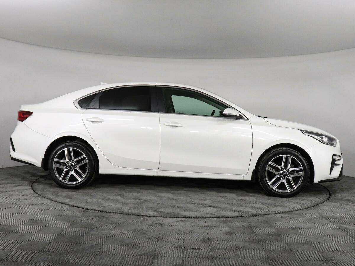 Kia Cerato с пробегом — 2018 год. Фото: #3