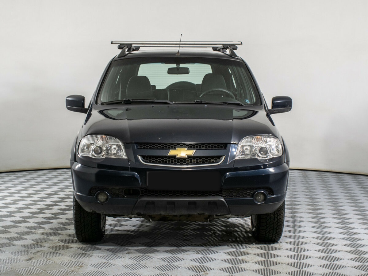 Chevrolet Niva с пробегом — 2012 год. Фото: #1