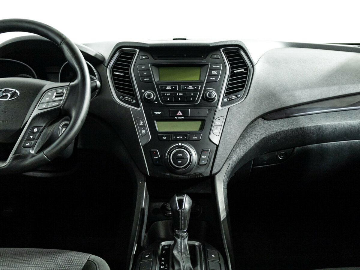 Hyundai Santa Fe с пробегом — 2012 год. Фото: #13