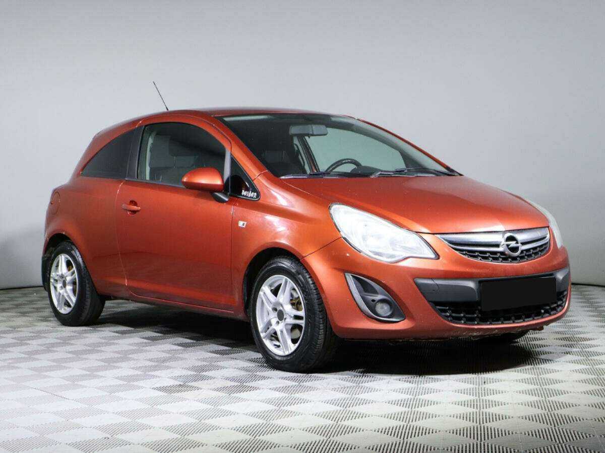 Opel Corsa с пробегом — 2013 год. Фото: #2