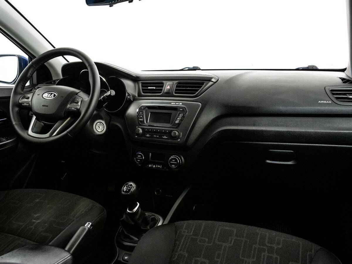 Kia Rio с пробегом — 2012 год. Фото: #6