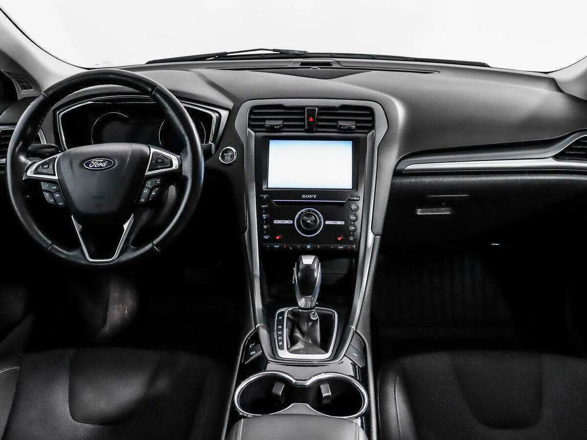 Ford Mondeo с пробегом — 2015 год. Фото: #12
