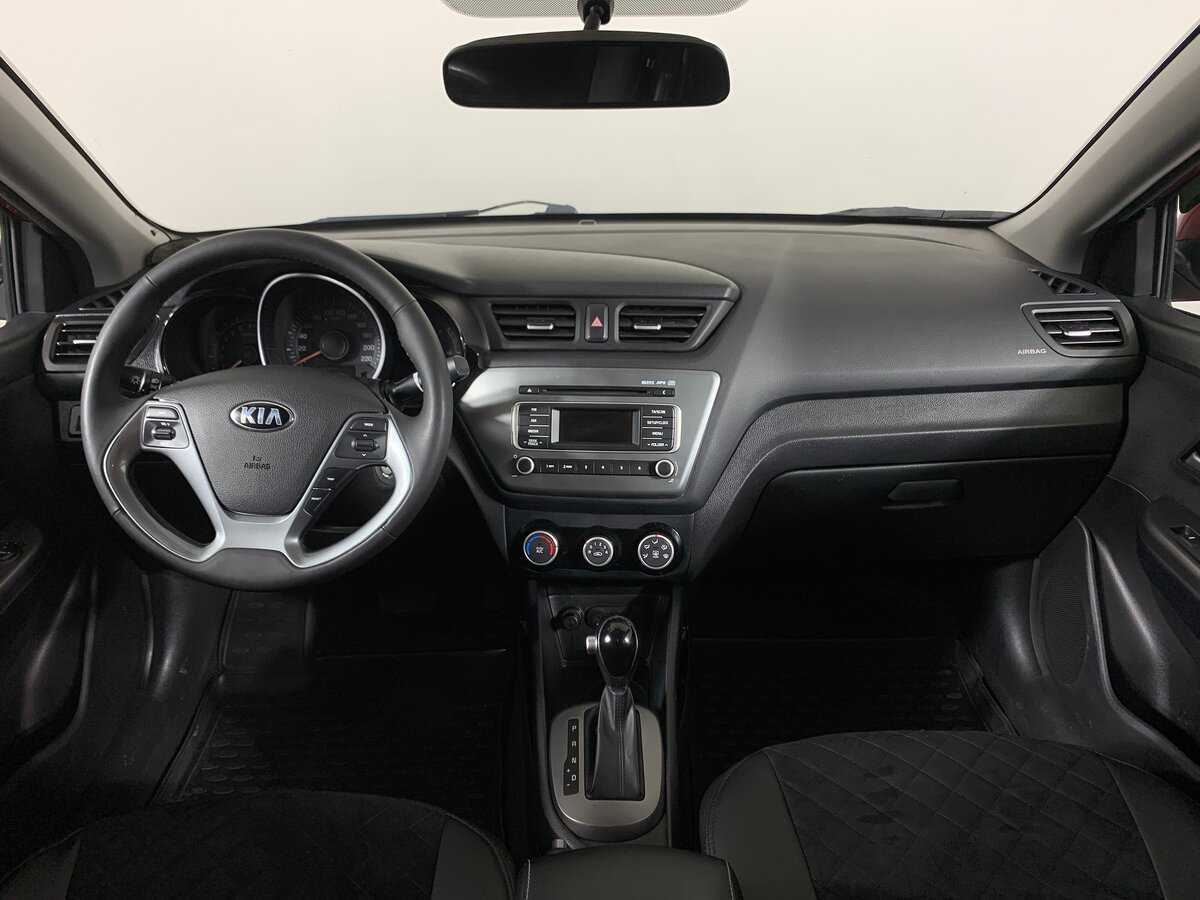 Kia Rio с пробегом — 2017 год. Фото: #10