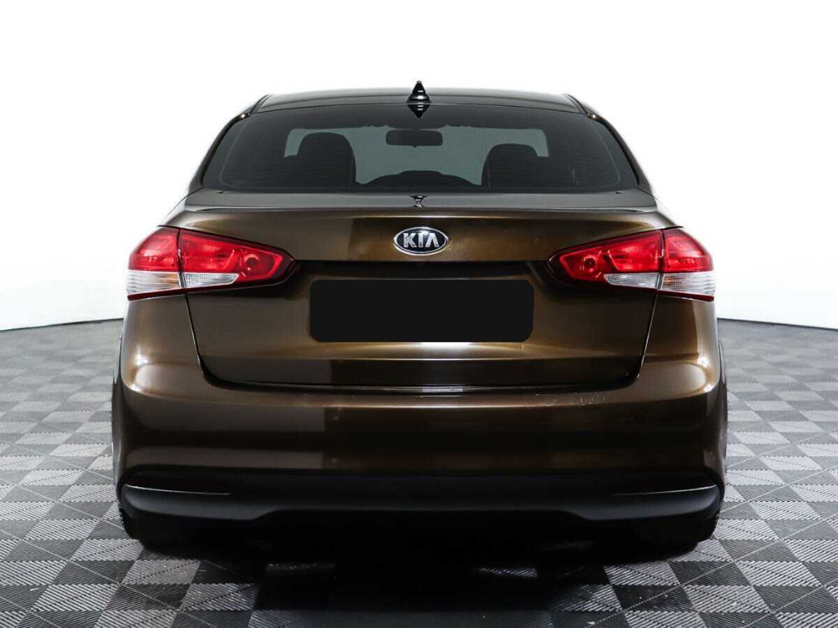 Kia Cerato с пробегом — 2017 год. Фото: #5
