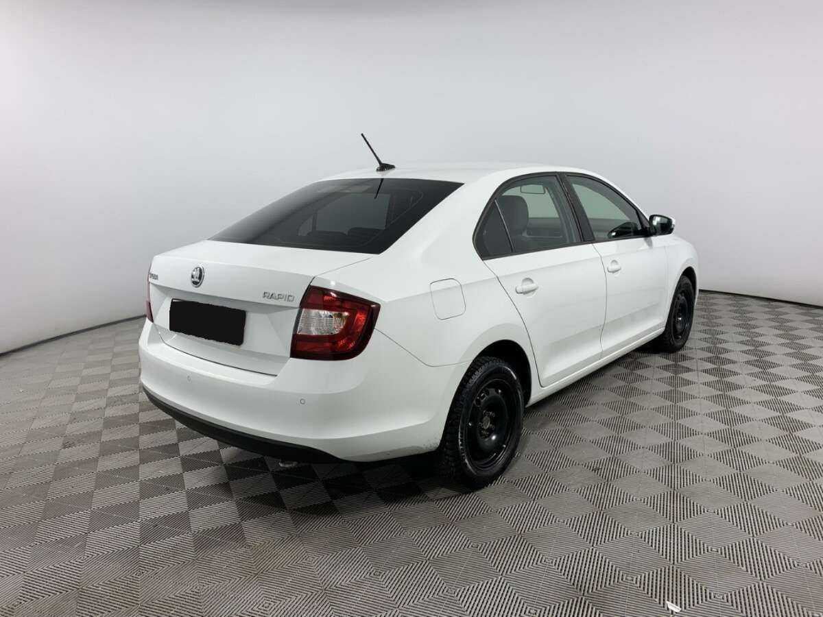 Skoda Rapid с пробегом — 2019 год. Фото: #4