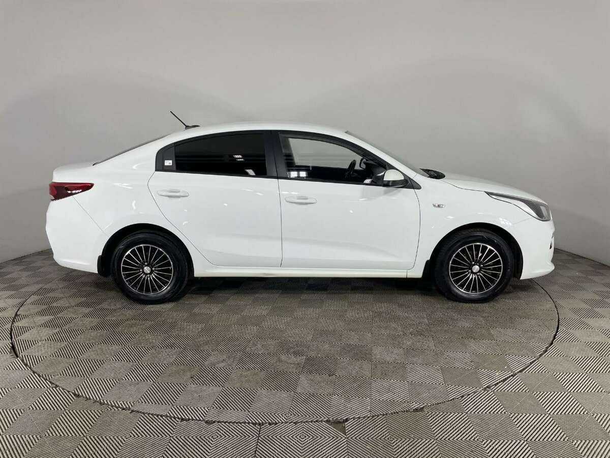 Kia Rio с пробегом — 2018 год. Фото: #3