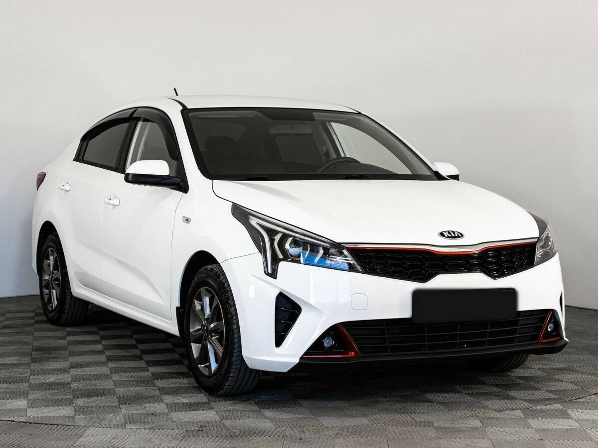 Kia Rio с пробегом — 2021 год. Фото: #3