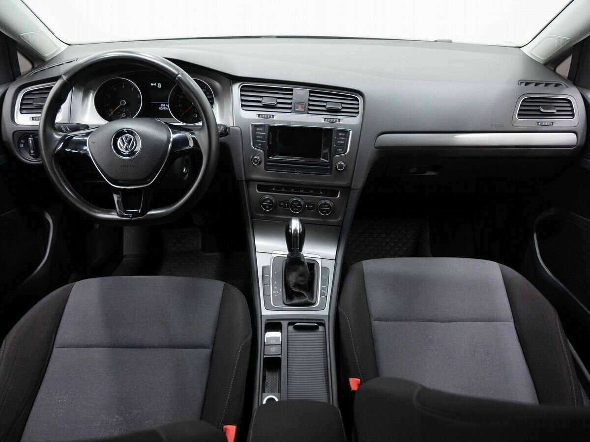 Volkswagen Golf с пробегом — 2013 год. Фото: #14