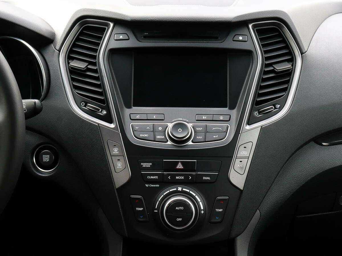 Hyundai Santa Fe с пробегом — 2013 год. Фото: #10