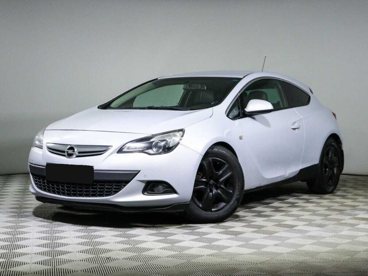 Opel Astra с пробегом — 2013 год. Фото: #0