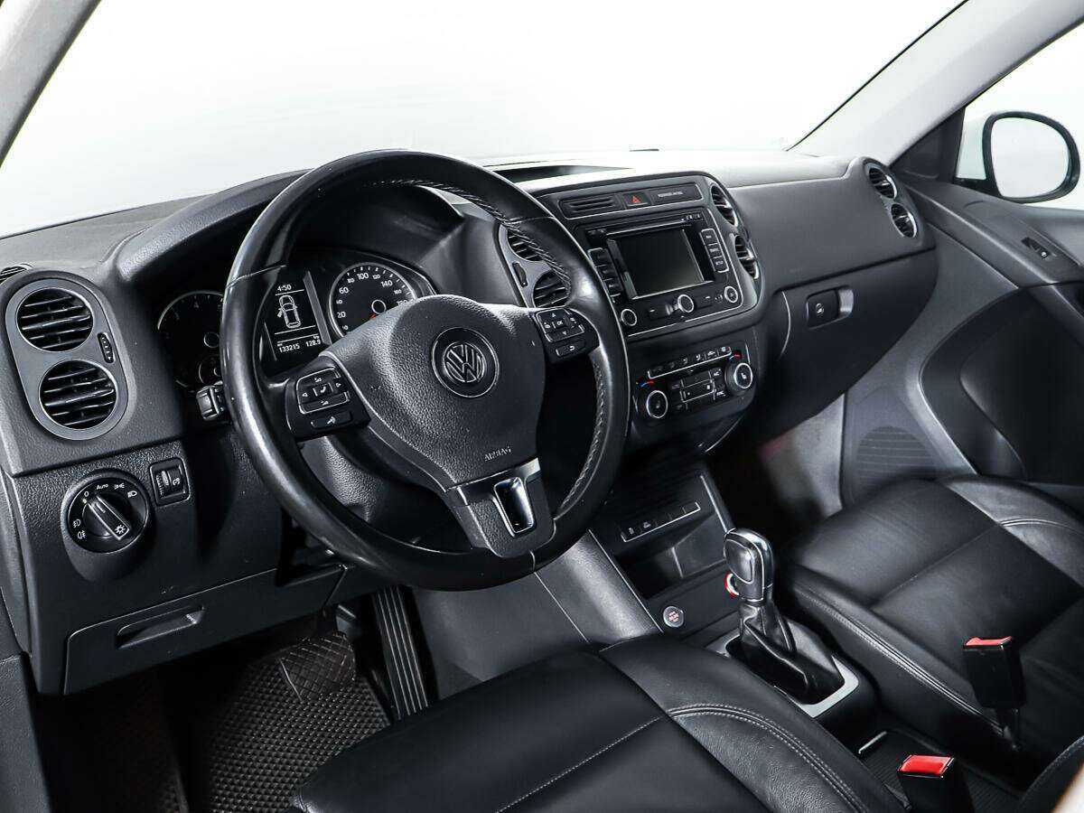 Volkswagen Tiguan с пробегом — 2013 год. Фото: #12