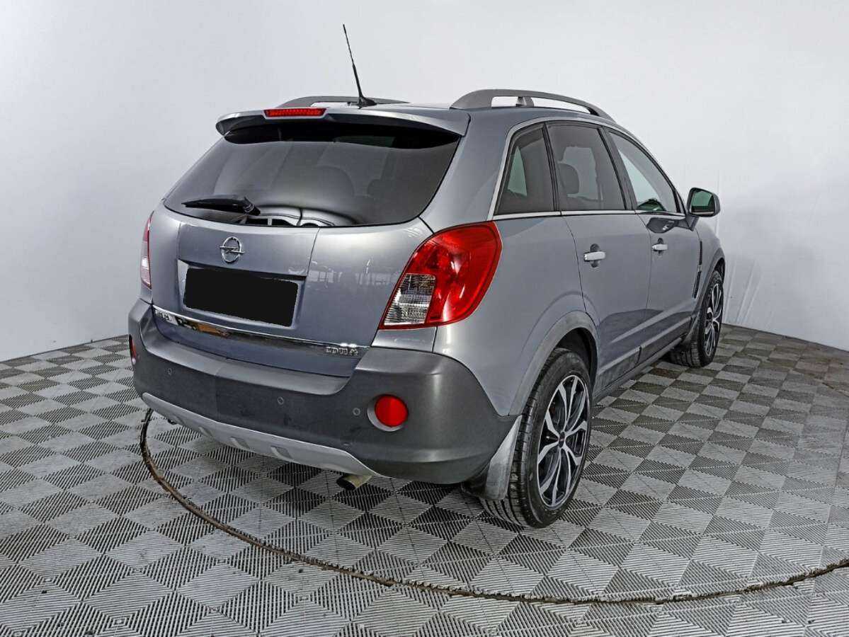 Opel Antara с пробегом — 2012 год. Фото: #4