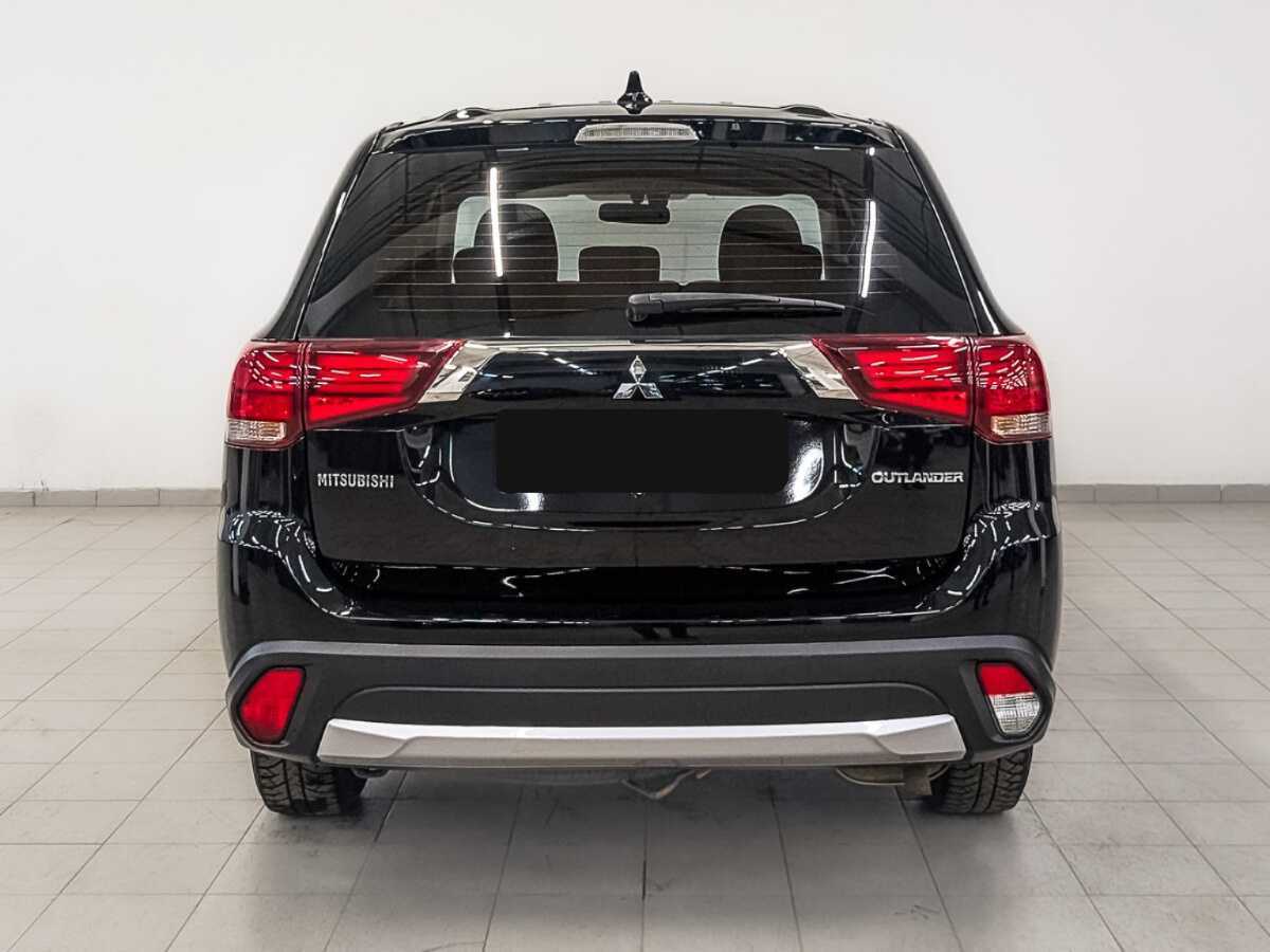 Mitsubishi Outlander с пробегом — 2018 год. Фото: #5