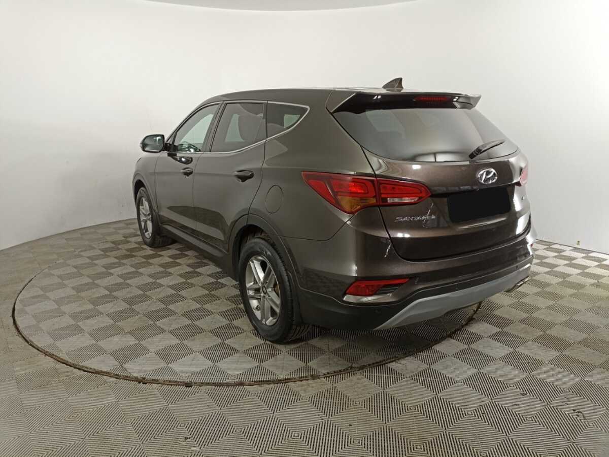 Hyundai Santa Fe с пробегом — 2017 год. Фото: #6