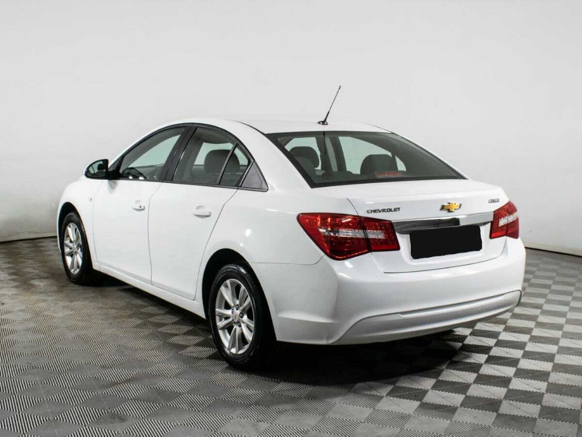 Chevrolet Cruze с пробегом — 2013 год. Фото: #6