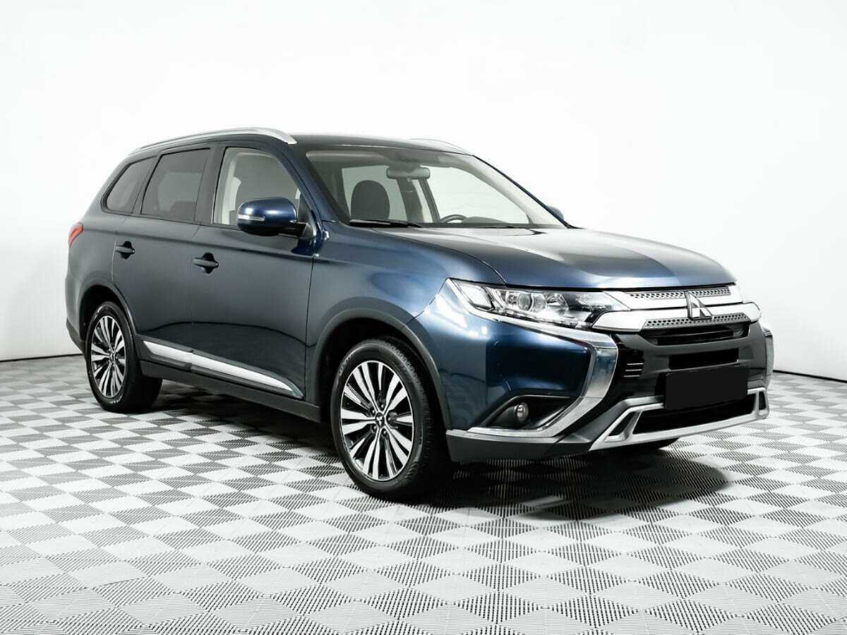 Mitsubishi Outlander с пробегом — 2018 год. Фото: #2