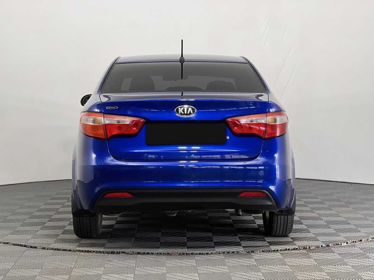 Kia Rio с пробегом — 2013 год. Фото: #4