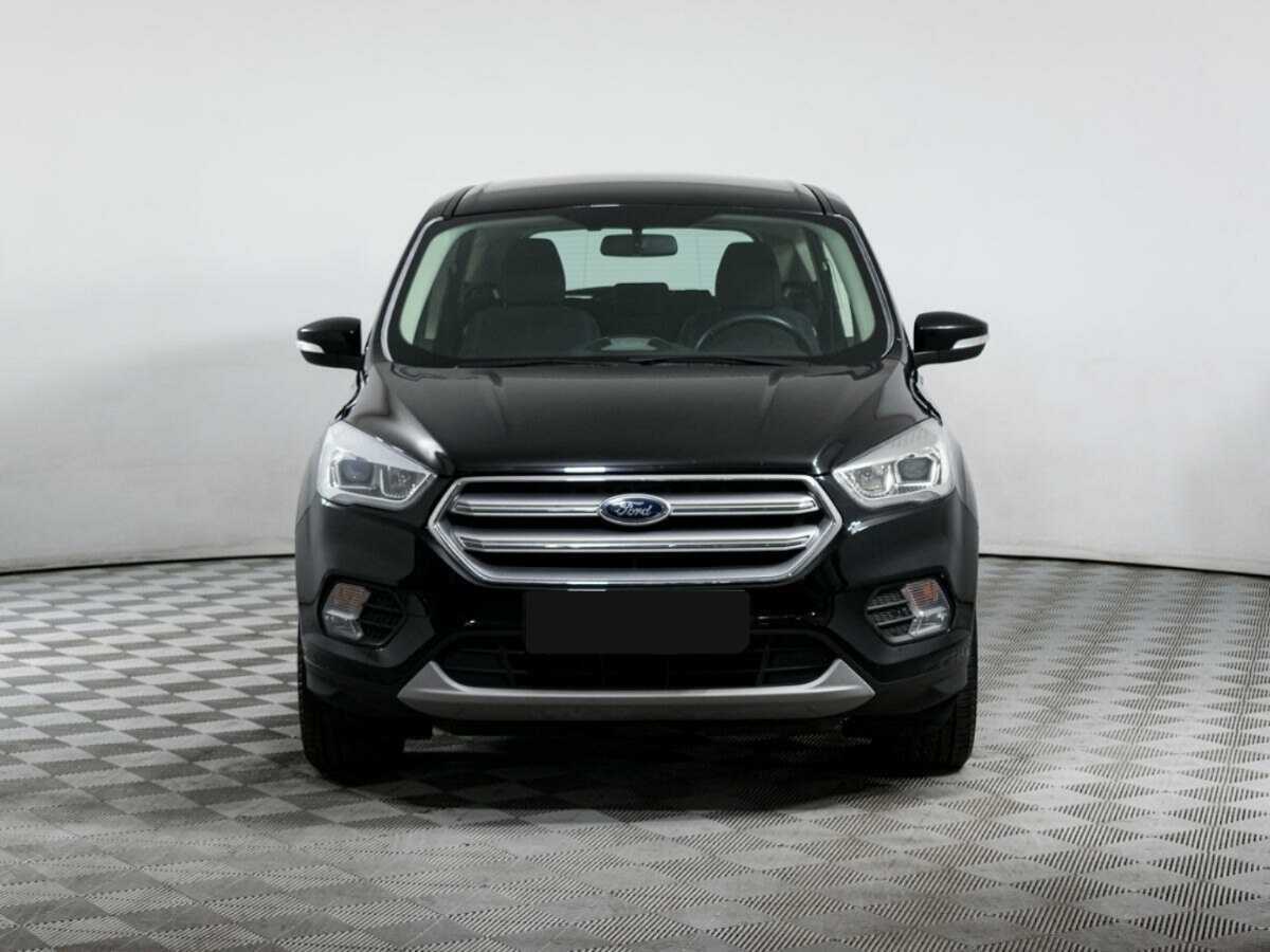 Ford Kuga с пробегом — 2018 год. Фото: #1