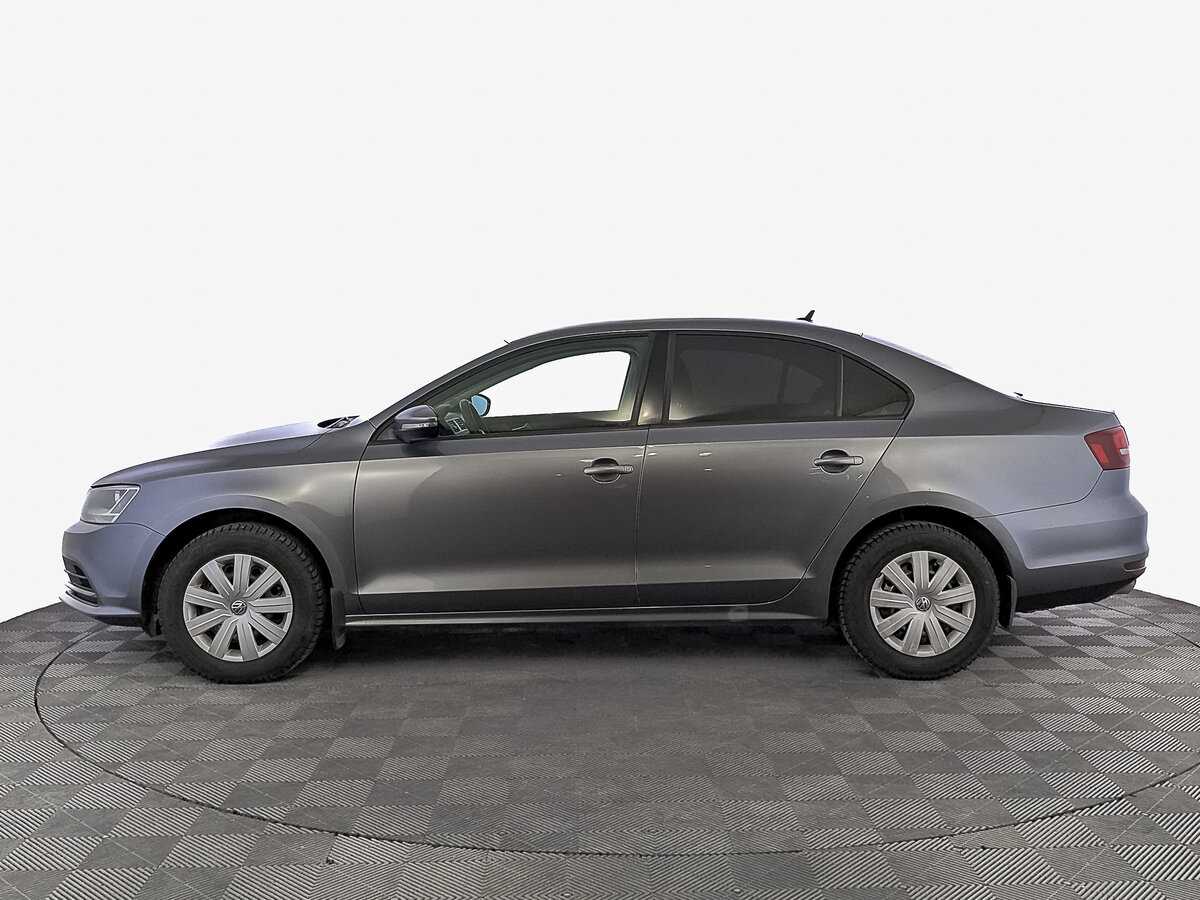 Volkswagen Jetta с пробегом — 2016 год. Фото: #7