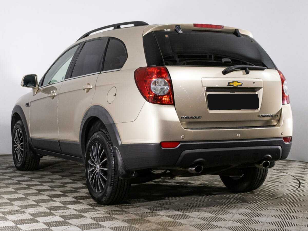 Chevrolet Captiva с пробегом — 2012 год. Фото: #6