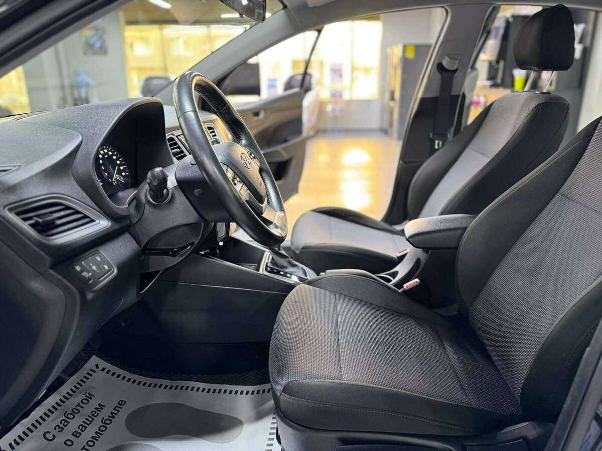 Hyundai Solaris с пробегом — 2020 год. Фото: #11