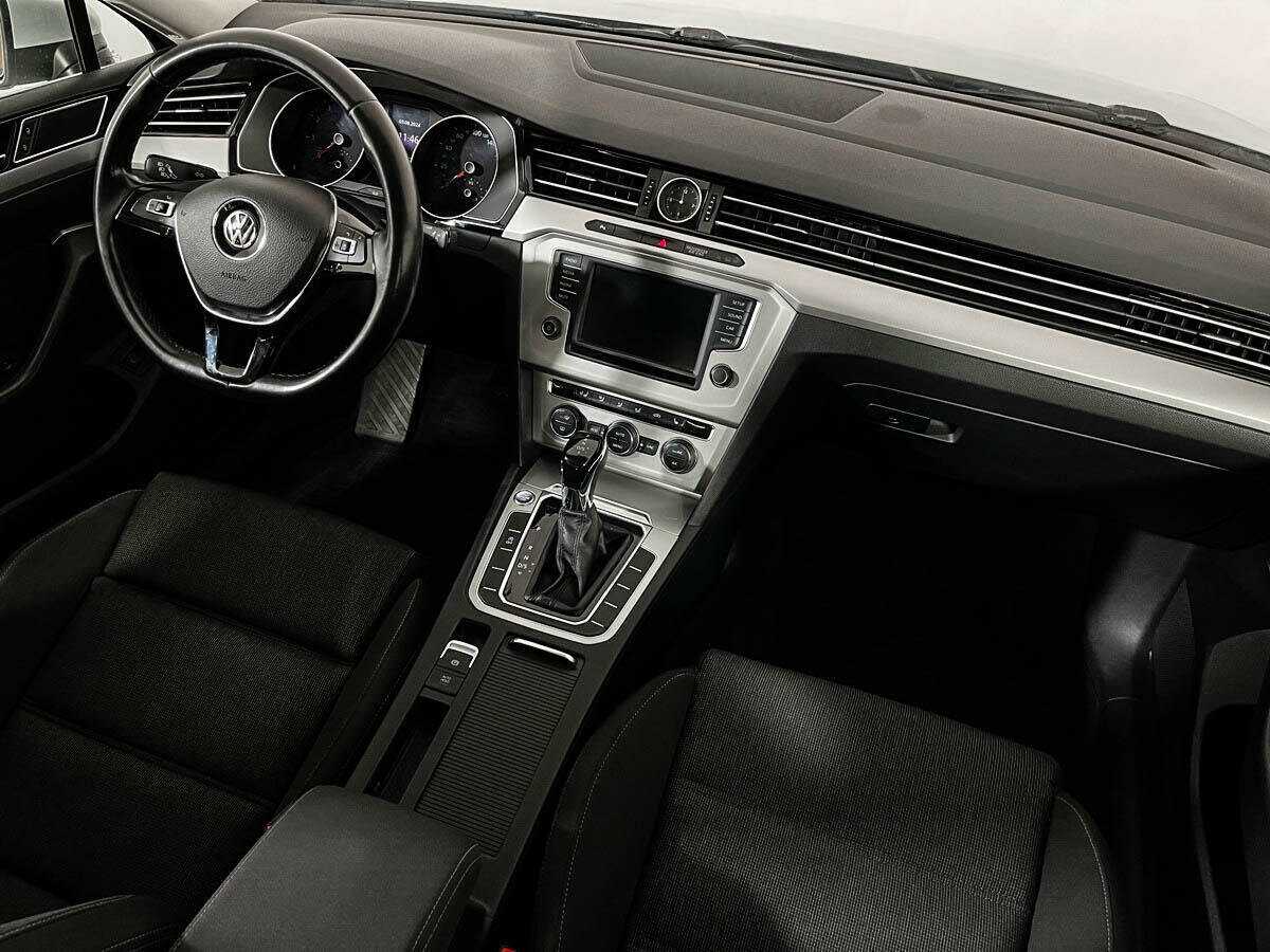 Volkswagen Passat с пробегом — 2016 год. Фото: #8