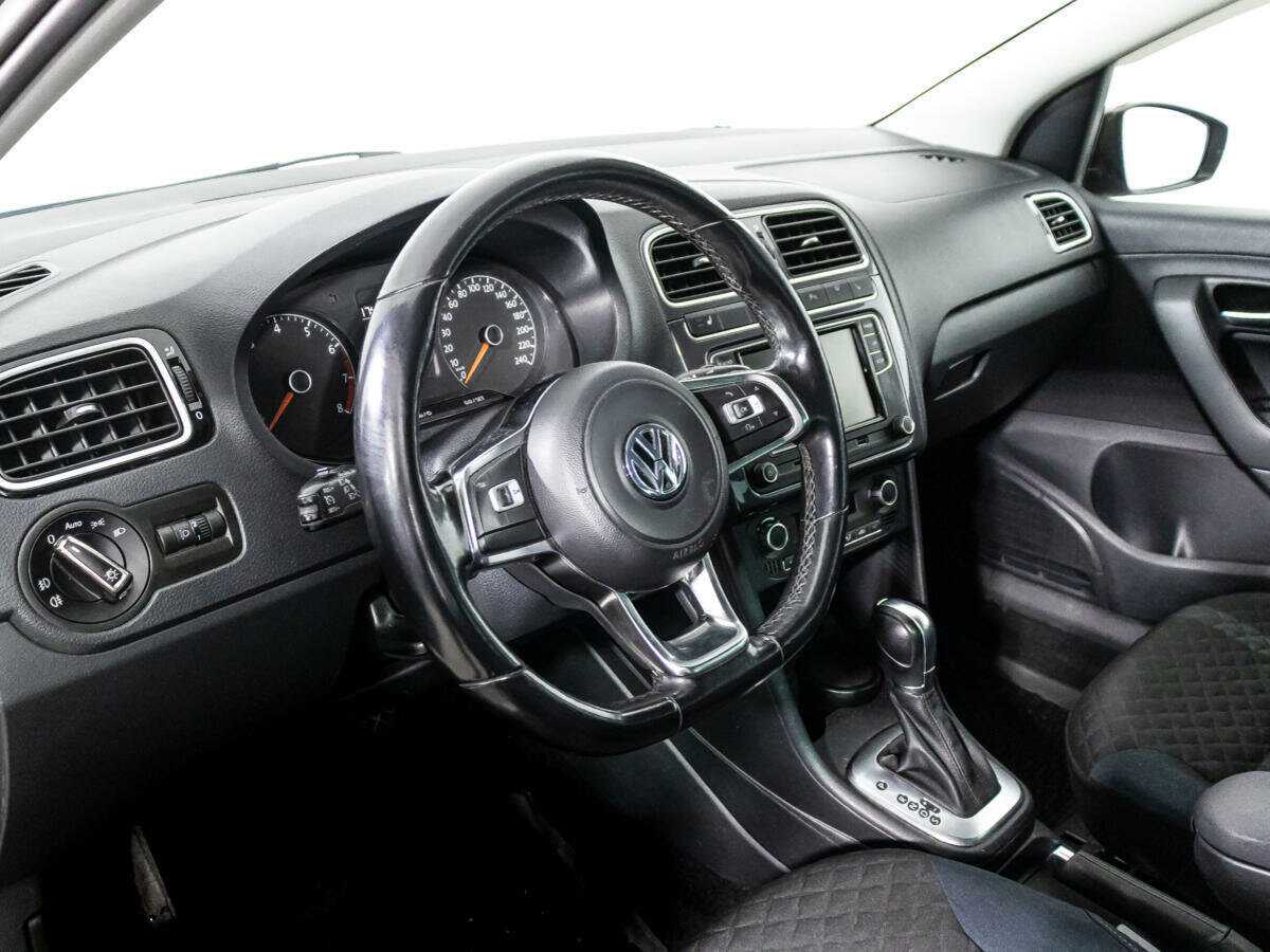 Volkswagen Polo с пробегом — 2019 год. Фото: #10