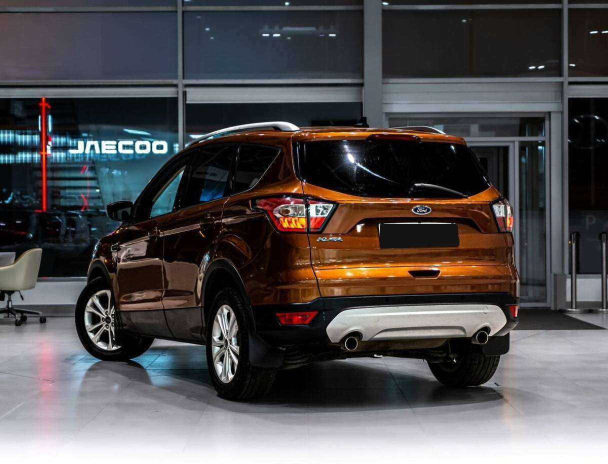 Ford Kuga с пробегом — 2017 год. Фото: #3
