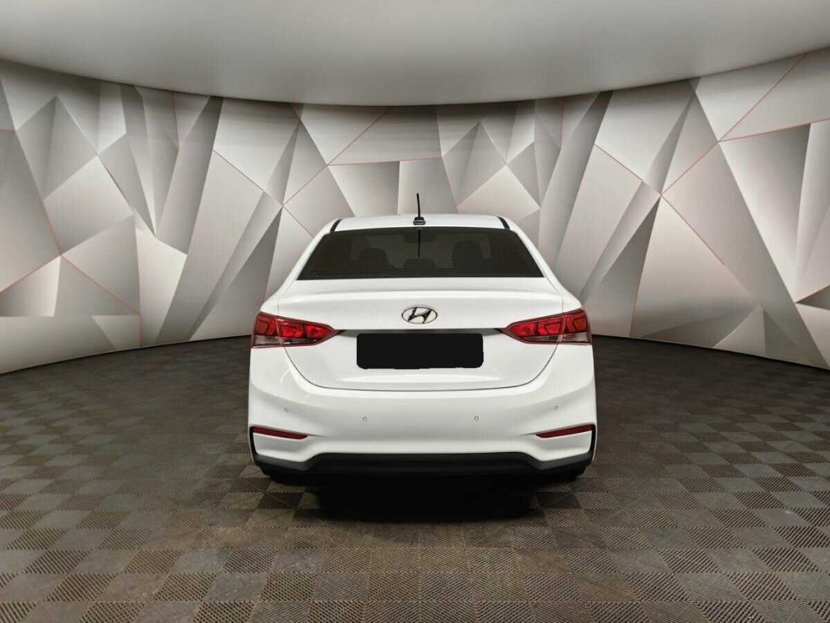 Hyundai Solaris с пробегом — 2017 год. Фото: #7
