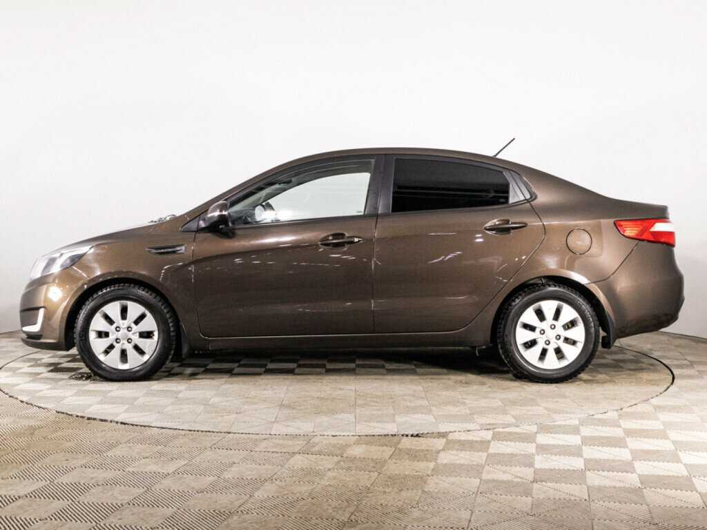 Kia Rio с пробегом — 2015 год. Фото: #7