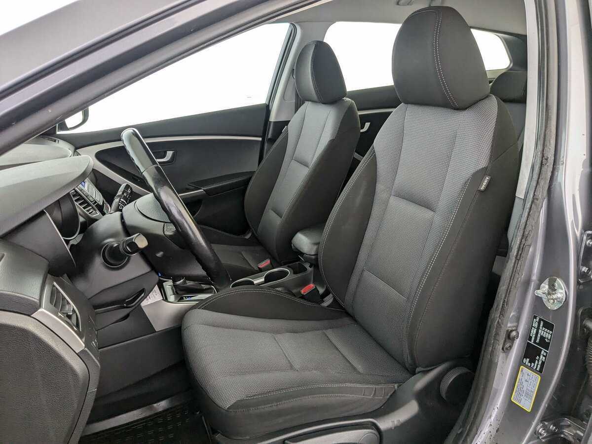 Hyundai i30 с пробегом — 2014 год. Фото: #13