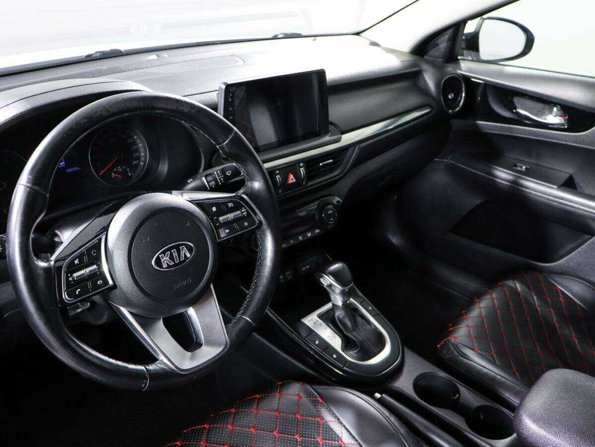 Kia Cerato с пробегом — 2019 год. Фото: #13
