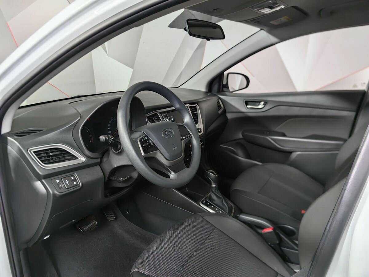 Hyundai Solaris с пробегом — 2019 год. Фото: #14